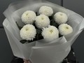 7 веток белой хризантемы Супербоул