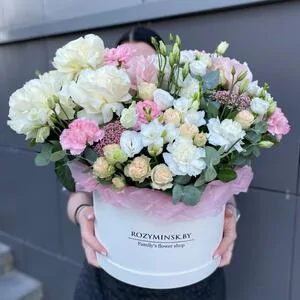 Цветы в коробке 45