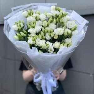 Букет цветов 99
