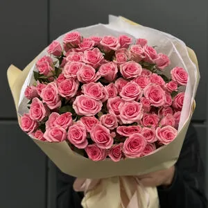 15 веток кустовых роз Флавия (Flavia)