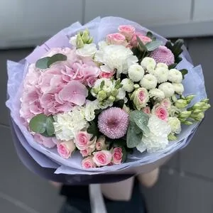 Букет цветов 93