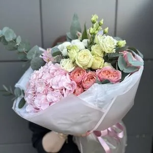 Букет цветов 85