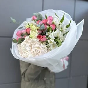 Букет цветов 81