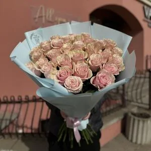 Букет 31 роза Пинк Мондиаль (Pink Mondial)