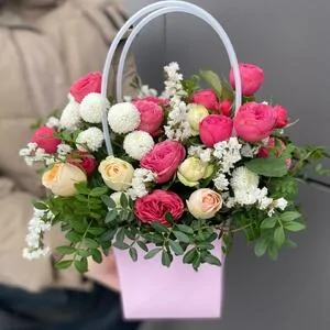 Цветы в корзине 3