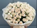 25 веток пионовидных кустовых роз София  (Sofia)