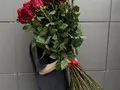 Букет 31 метровая роза Фридом (Freedom)