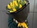 15 желтых тюльпанов