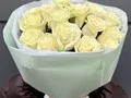 Букет 15 роз Мондиаль (Mondial)