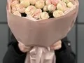 11 веток кустовых роз Свит Жизель (Sweet Giselle)